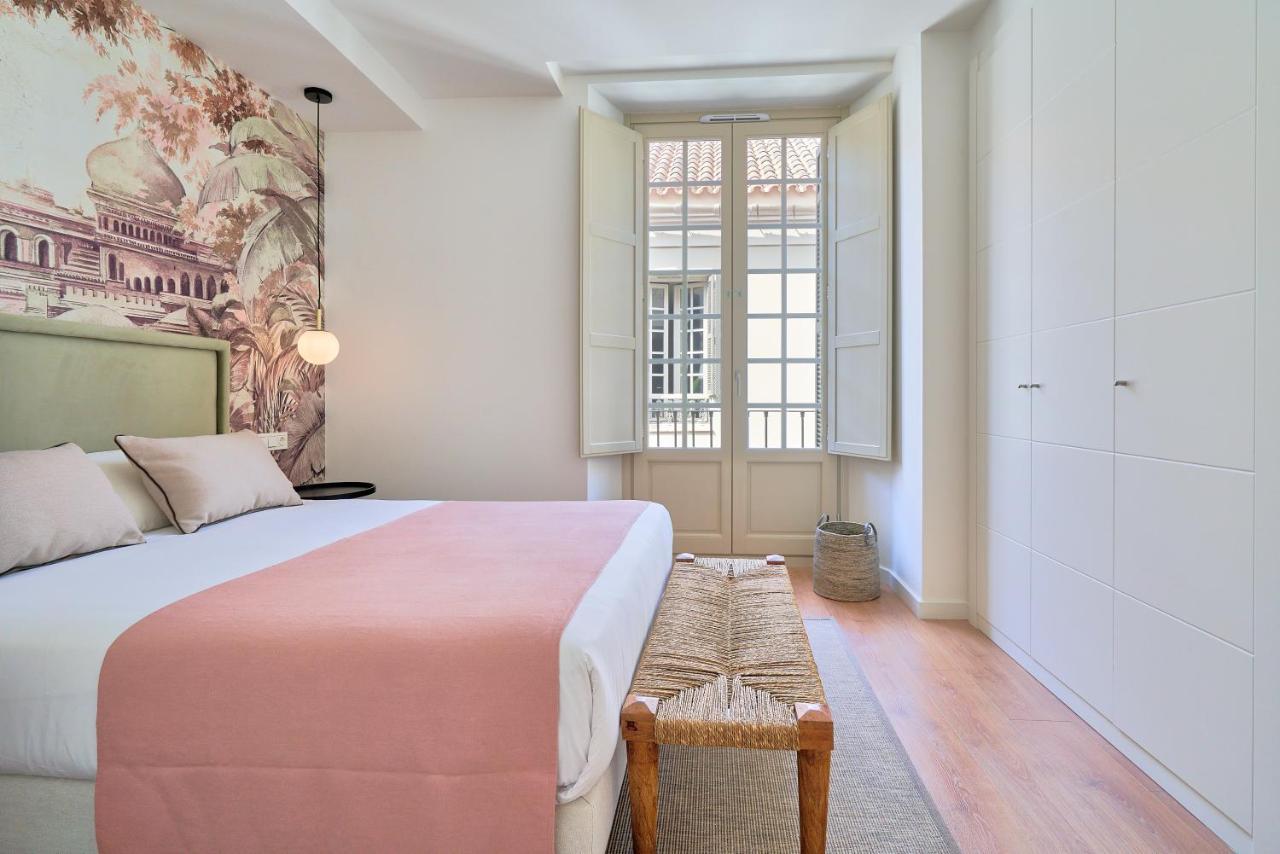 Iloftmalaga Plaza Del Teatro II & III Apartman Kültér fotó