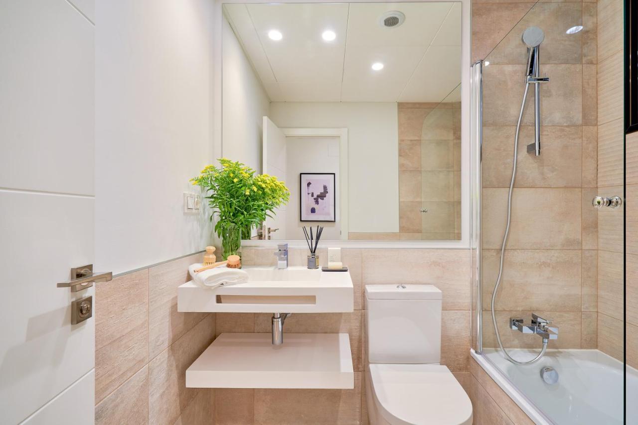 Iloftmalaga Plaza Del Teatro II & III Apartman Kültér fotó