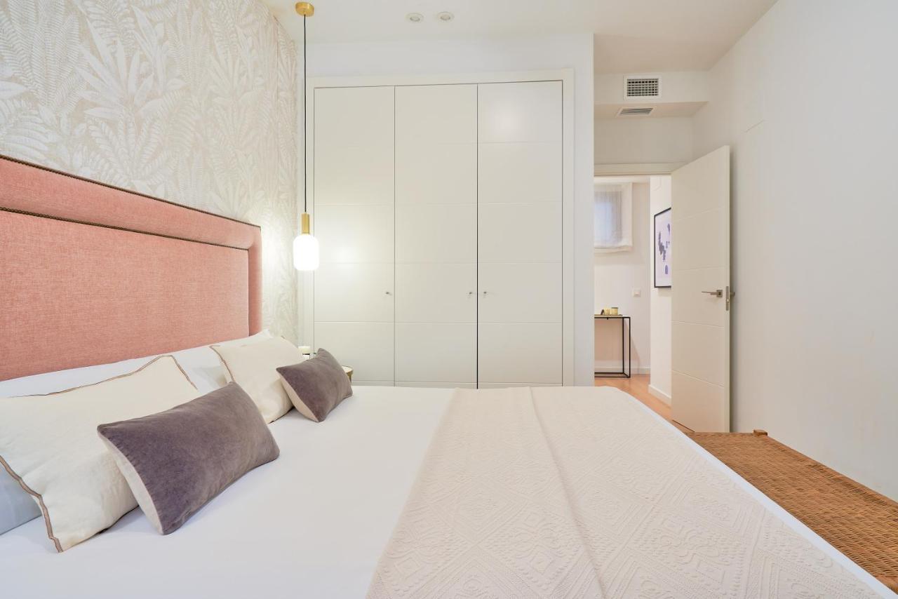 Iloftmalaga Plaza Del Teatro II & III Apartman Kültér fotó